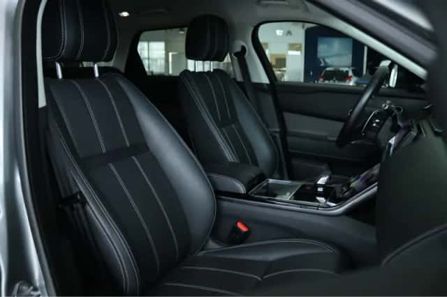 Land Rover Range Rover Velar (2021) thumbnail 3