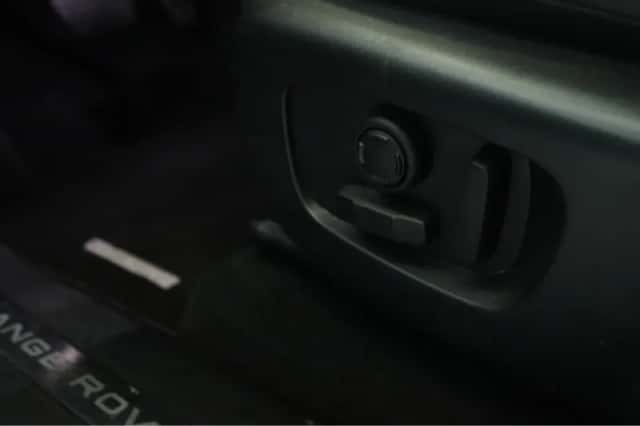 Land Rover Range Rover Velar (2021) thumbnail 23