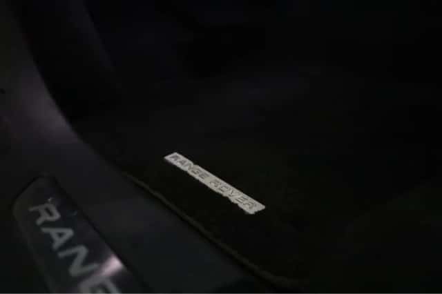 Land Rover Range Rover Velar (2021) thumbnail 24