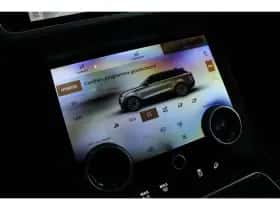 Land Rover Range Rover Velar (2021) thumbnail 26