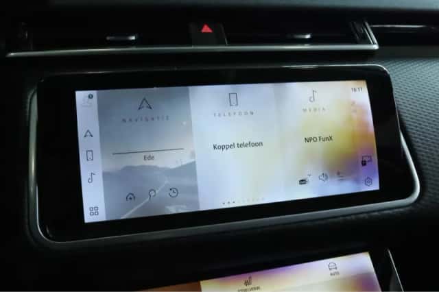 Land Rover Range Rover Velar (2021) thumbnail 29