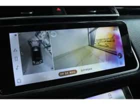Land Rover Range Rover Velar (2021) thumbnail 33
