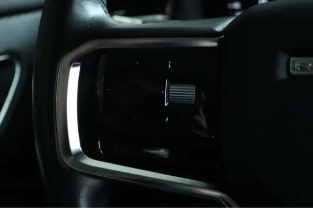 Land Rover Range Rover Velar (2021) thumbnail 41