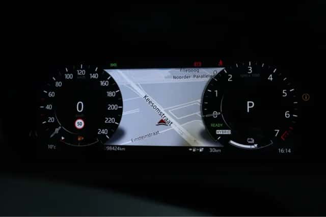 Land Rover Range Rover Velar (2021) thumbnail 42