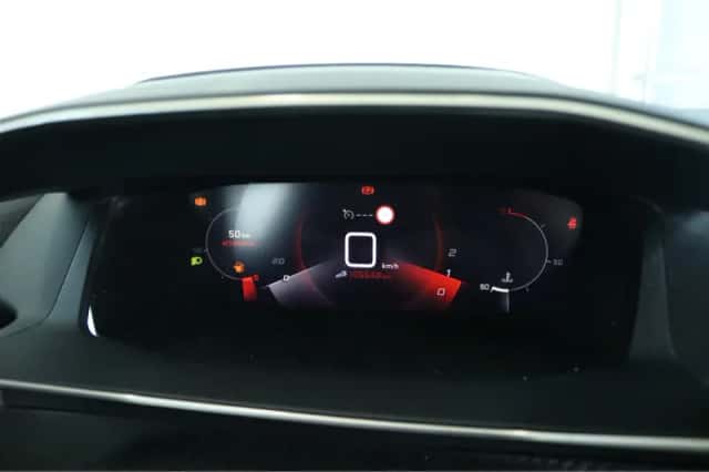 Peugeot 2008 (2020) thumbnail 28