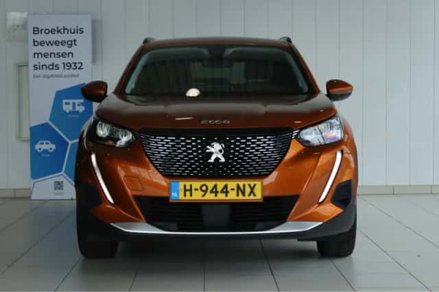 Peugeot 2008 (2020) thumbnail 9