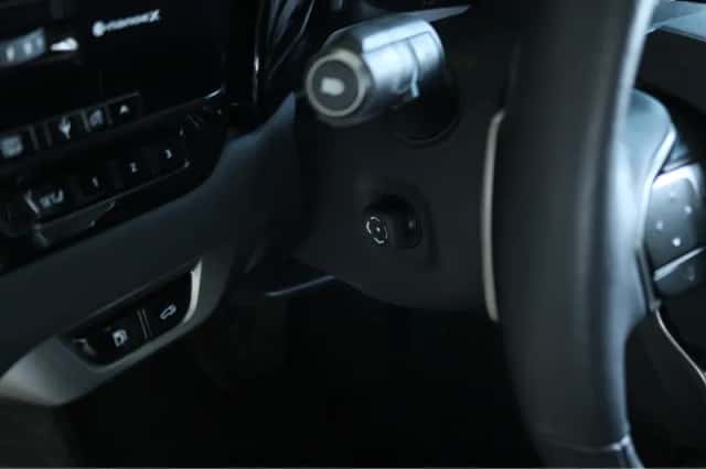 Lexus RX (2023) thumbnail 22
