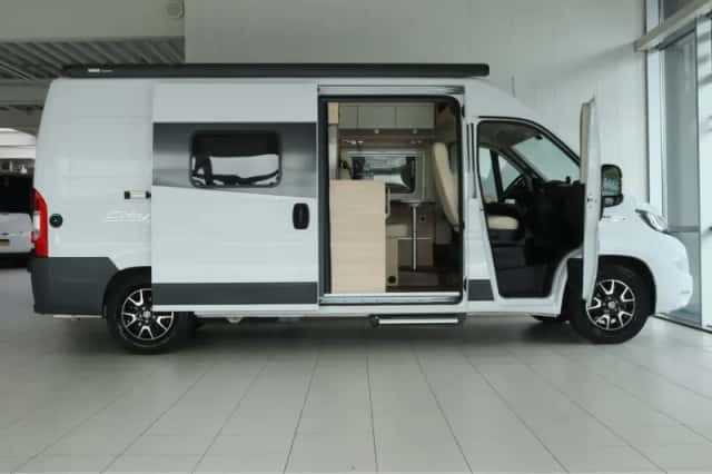 Bürstner City Car (2017) thumbnail 12