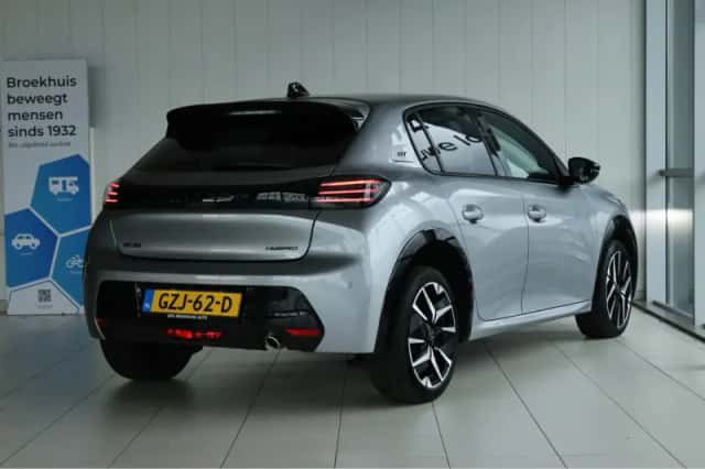 Peugeot 208 (2024) thumbnail 2
