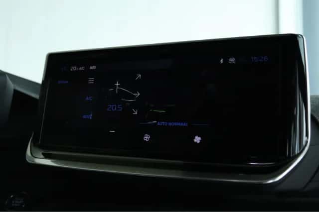 Peugeot 208 (2024) thumbnail 20