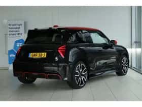 MINI Electric (2024) thumbnail 2