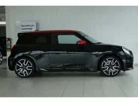 MINI Electric (2024) thumbnail 14