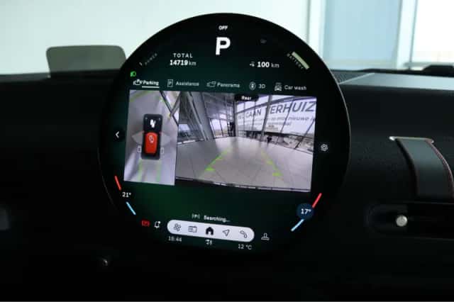 MINI Electric (2024) thumbnail 37