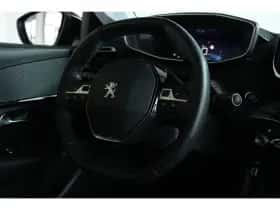 Peugeot 208 (2022) thumbnail 24