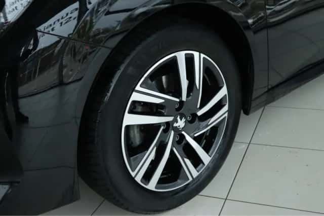 Peugeot 208 (2022) thumbnail 5