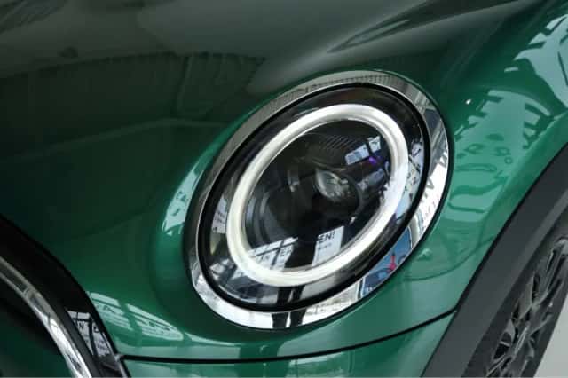MINI Mini (2024) thumbnail 6