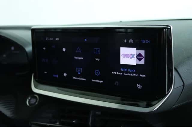Peugeot 2008 (2025) thumbnail 24