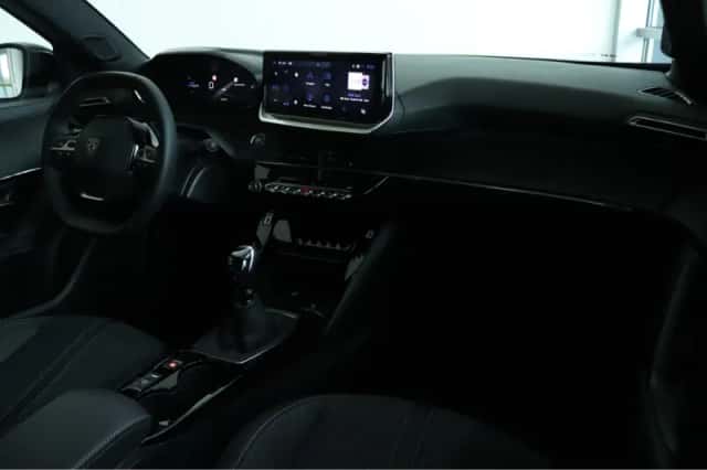 Peugeot 2008 (2025) thumbnail 4