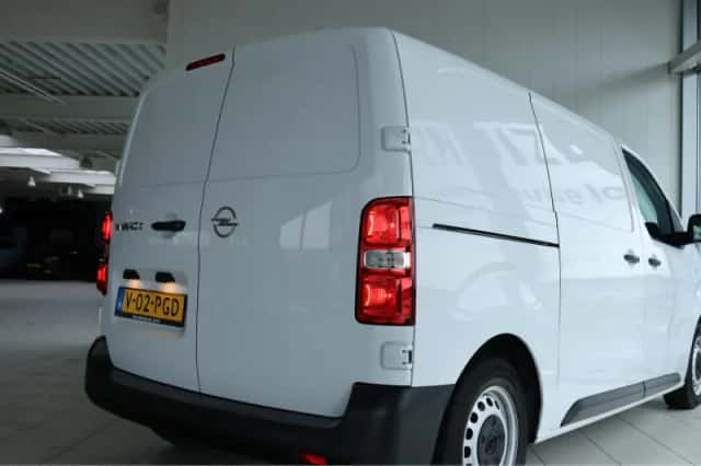 Opel Vivaro-e (2023) thumbnail 11