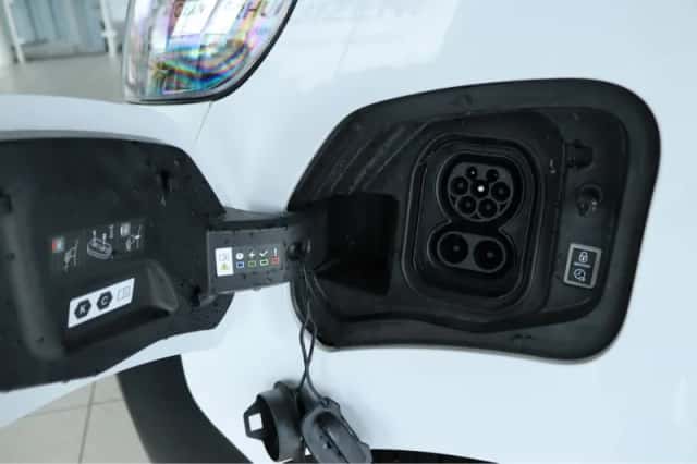 Opel Vivaro-e (2023) thumbnail 6