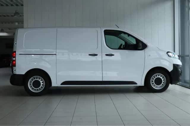 Opel Vivaro-e (2023) thumbnail 9