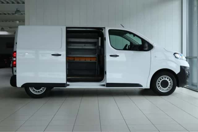 Opel Vivaro-e (2023) thumbnail 10