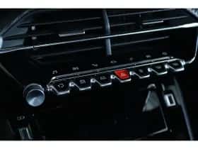 Peugeot 208 (2022) thumbnail 23