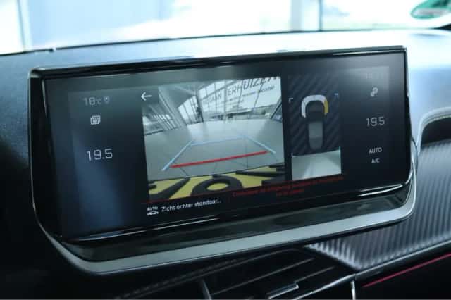 Peugeot 208 (2022) thumbnail 29