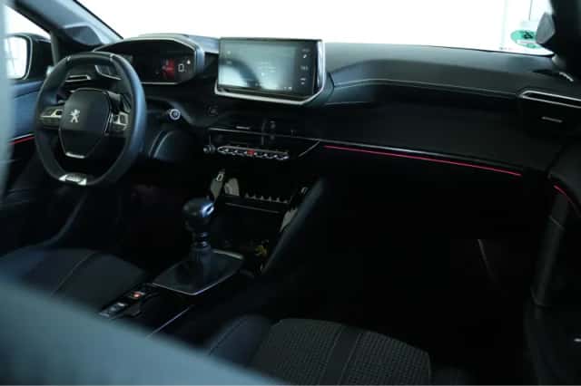 Peugeot 208 (2022) thumbnail 4