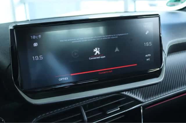Peugeot 208 (2022) thumbnail 31