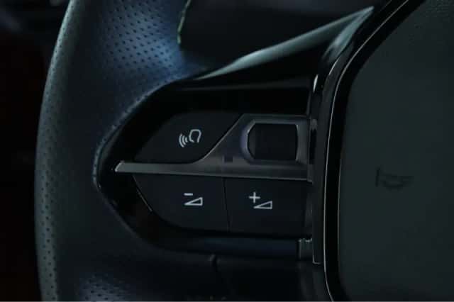 Peugeot 208 (2022) thumbnail 34