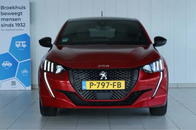 Peugeot 208 (2022) thumbnail 10