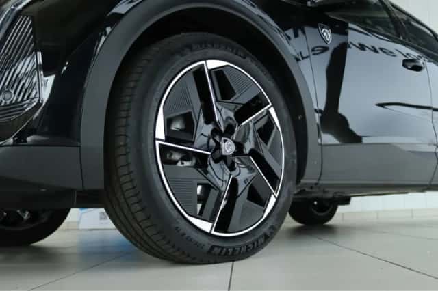 Peugeot 408 (2025) thumbnail 6