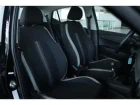Hyundai i10 (2021) thumbnail 3