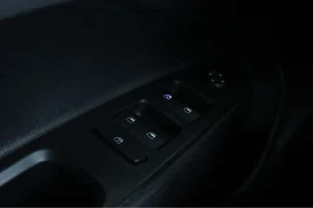 Hyundai i10 (2021) thumbnail 28