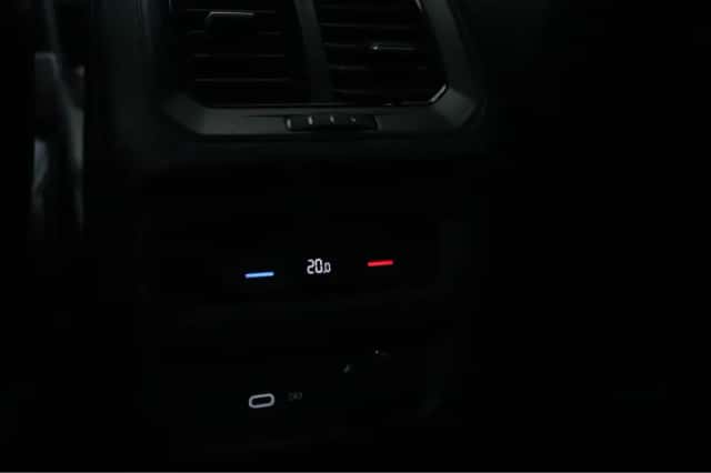 Volkswagen Tiguan (2021) thumbnail 22