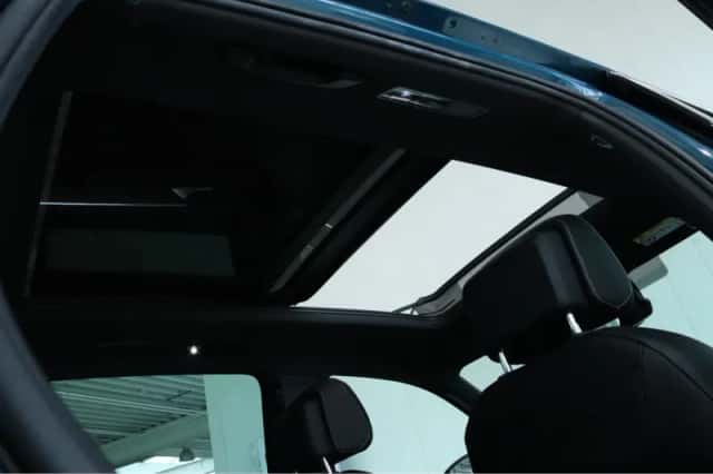 Volkswagen Tiguan (2021) thumbnail 23