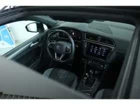 Volkswagen Tiguan (2021) thumbnail 24