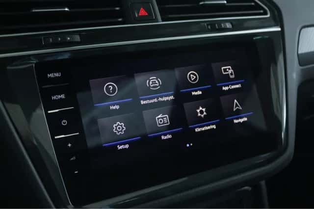 Volkswagen Tiguan (2021) thumbnail 32