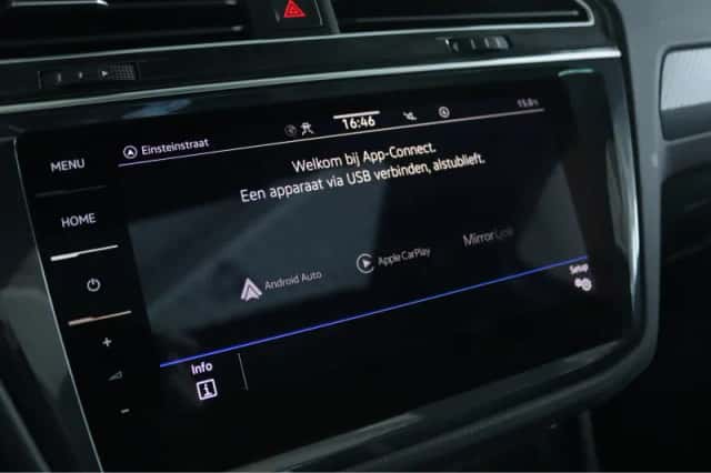 Volkswagen Tiguan (2021) thumbnail 36