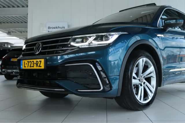 Volkswagen Tiguan (2021) thumbnail 5