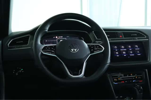 Volkswagen Tiguan (2021) thumbnail 43