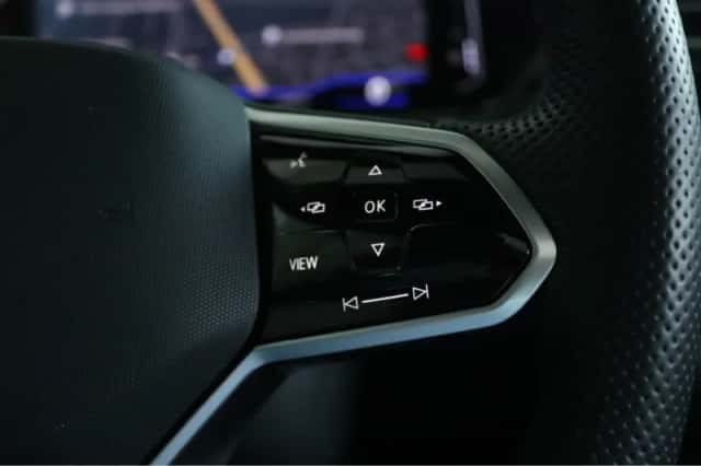 Volkswagen Tiguan (2021) thumbnail 44