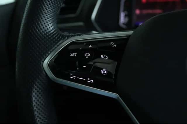 Volkswagen Tiguan (2021) thumbnail 45