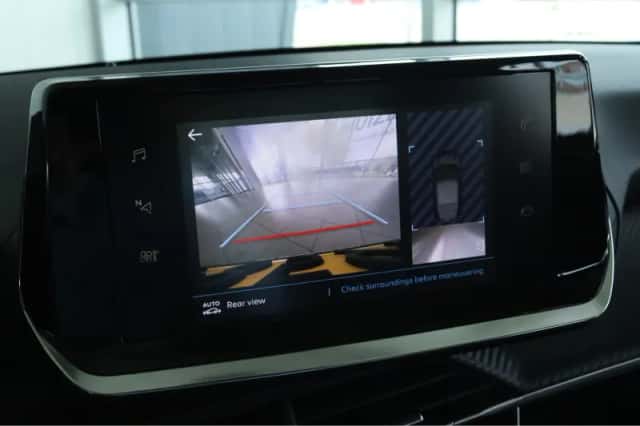 Peugeot e-208 (2022) thumbnail 25