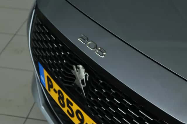 Peugeot e-208 (2022) thumbnail 7