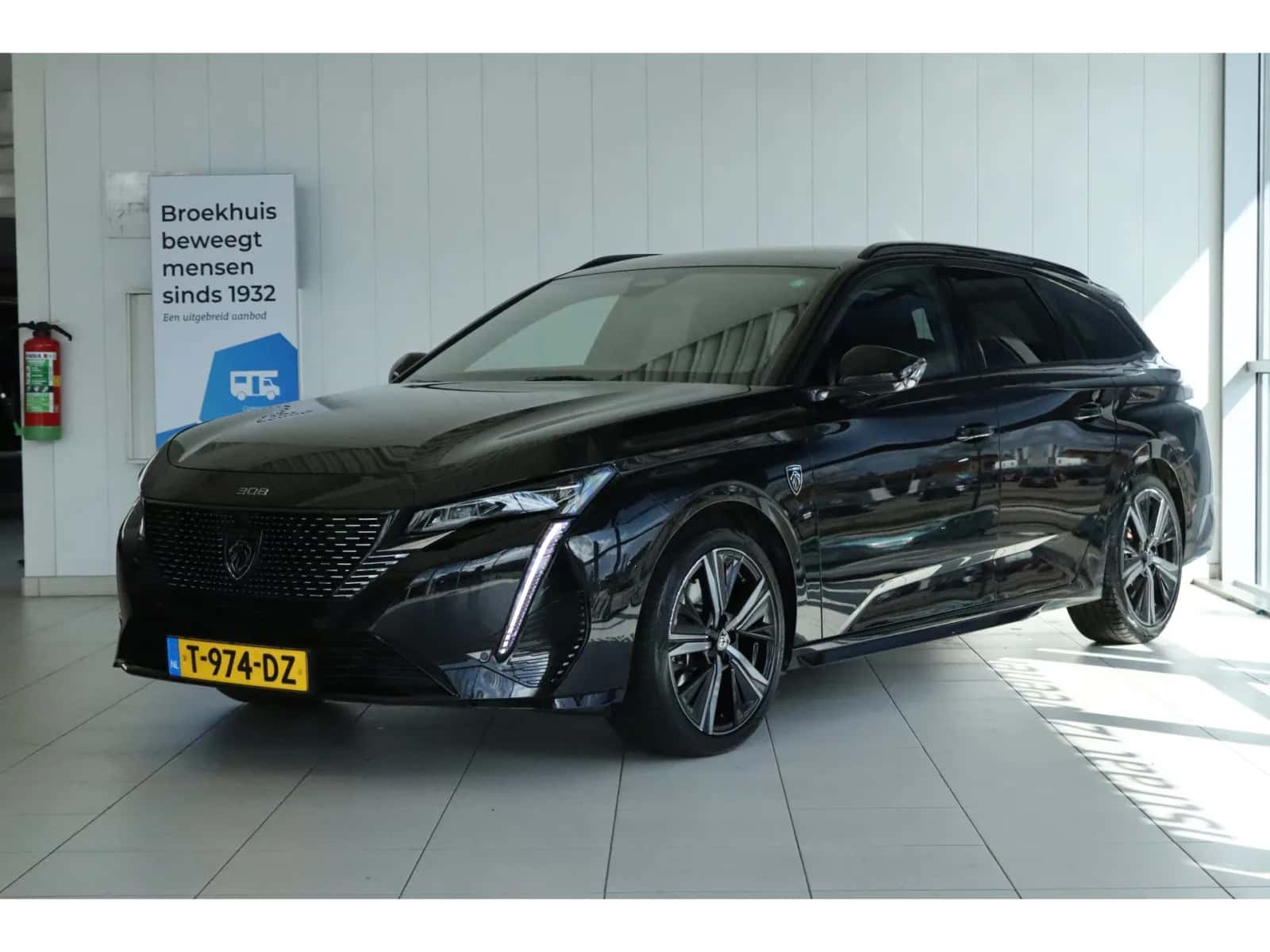Peugeot 308 (2023) — foto 1