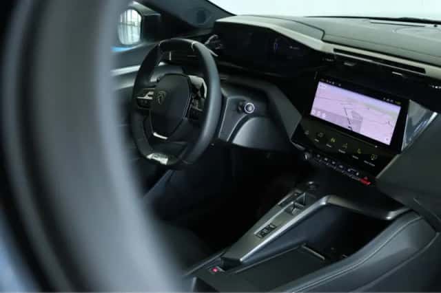 Peugeot 308 (2023) thumbnail 16