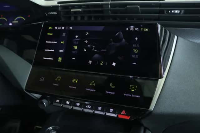 Peugeot 308 (2023) thumbnail 20