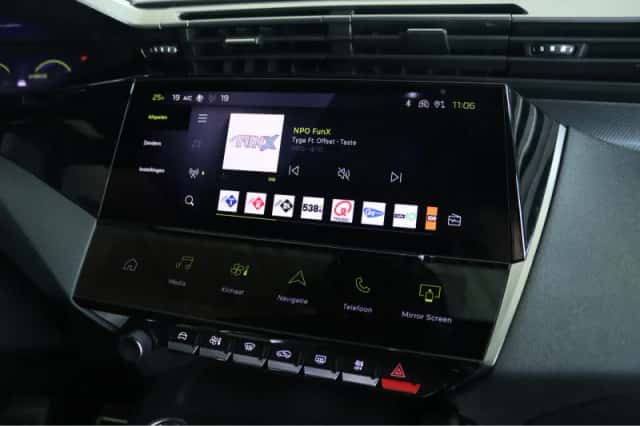 Peugeot 308 (2023) thumbnail 23